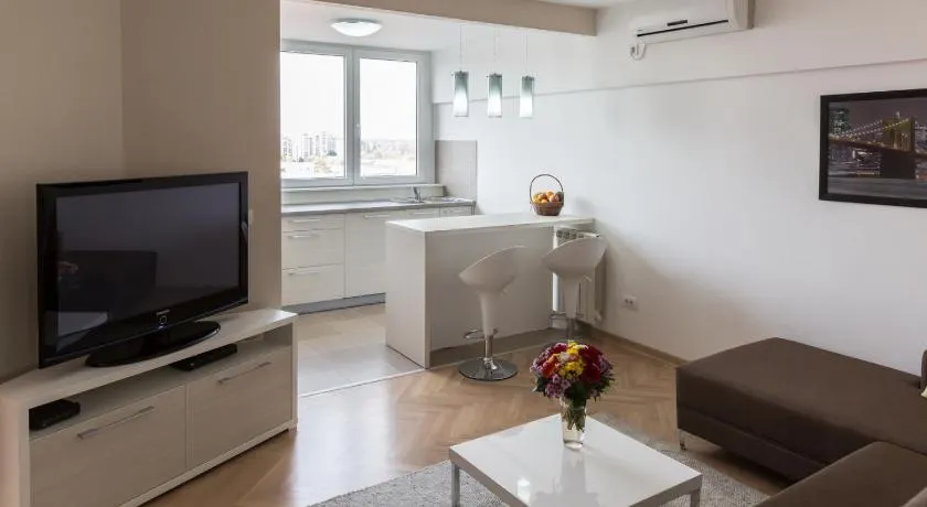 Apartment Admiral - Image 1