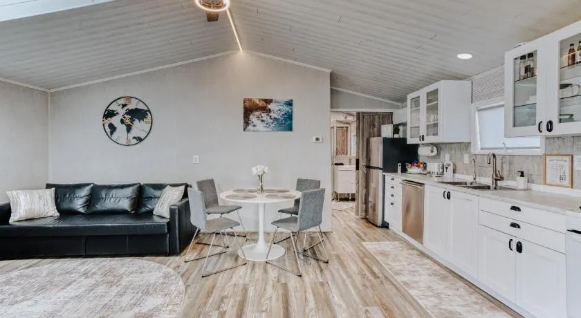 Modern Suite - 10 Min to Corning - Quiet & Cozy - Image 1