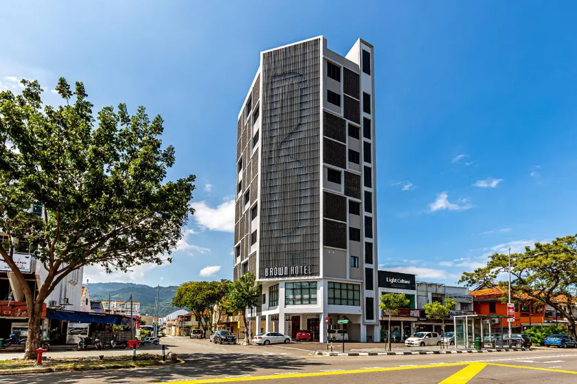 Brown Hotel - Image 1
