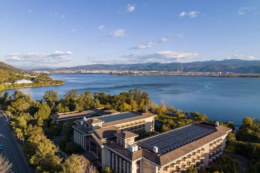 Bonreal Hotel (Xichang Qionghai Bay) - Image 1