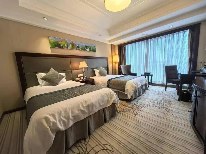 Nantong Hotel - Image 1