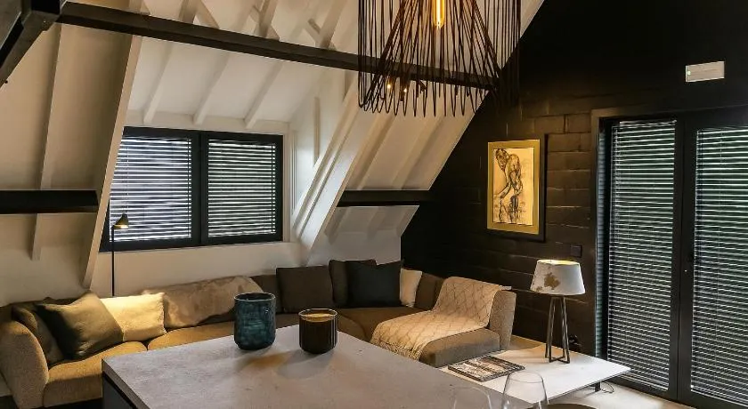 Cosy apartment with garden - Image 1