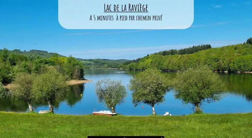 Les Tables Aux Vaches - Calme et nature au lac de la Raviège - Image 1