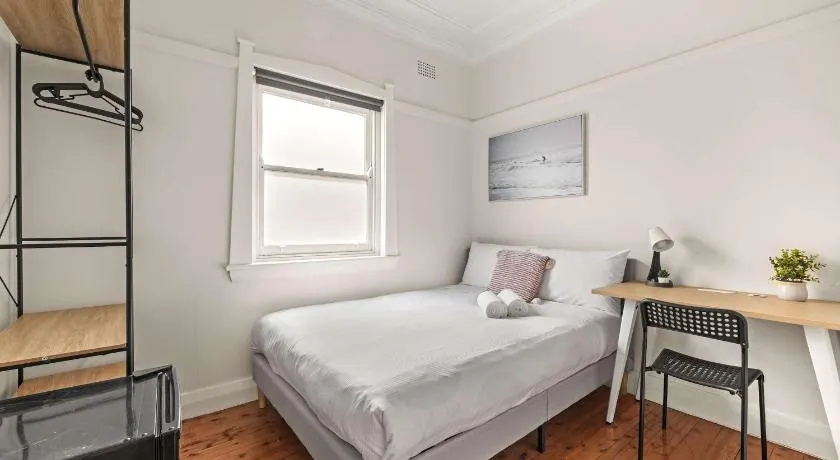 Your Cozy Corner – Next to Bus Stop & Shops - Image 1