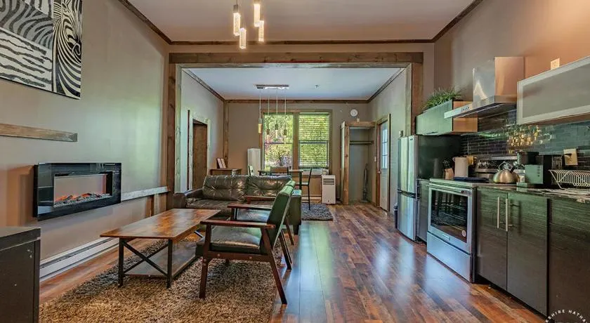 Downhill Lodge Condominium - Image 1