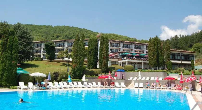 Hotel Makpetrol Struga - Image 1