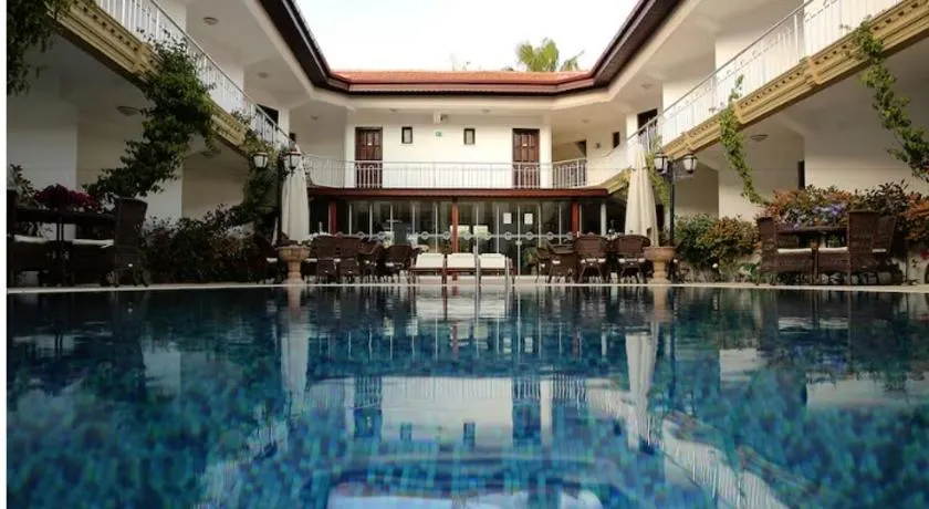 SO butique hotel - Image 1