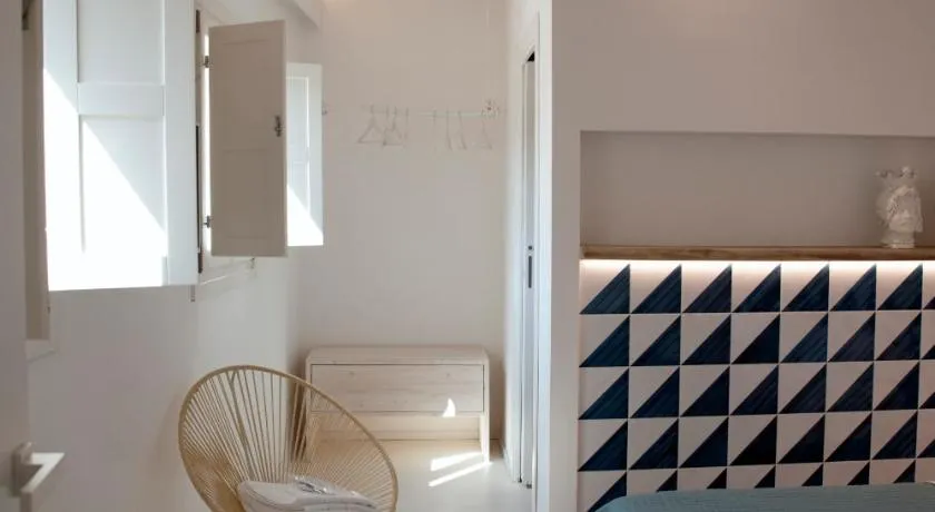 4 Elements Boutique Home - Image 1