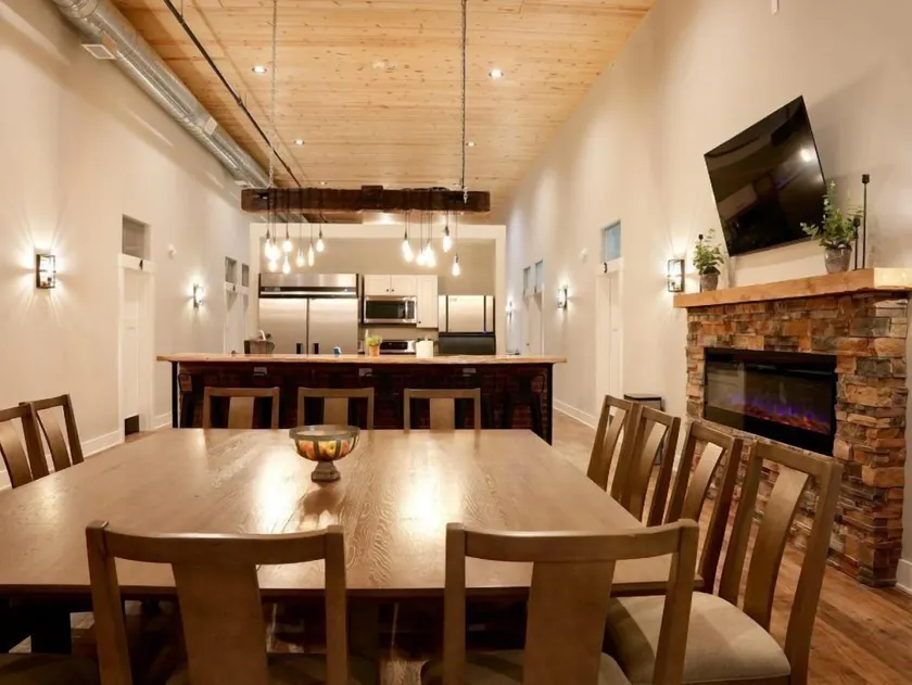 Tall Oaks Resort - Image 1