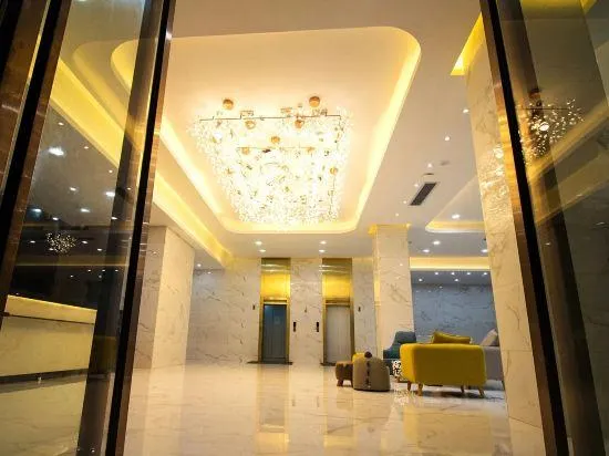 Holiday inn Aegean Port - Image 1