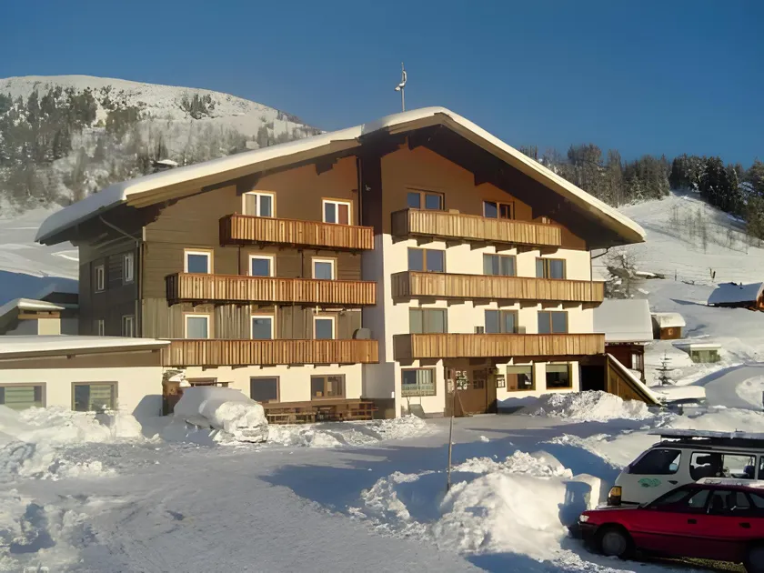 Almhotel Fichtenheim - Image 1