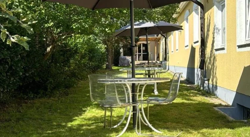 Turtles Hotel - Image 1