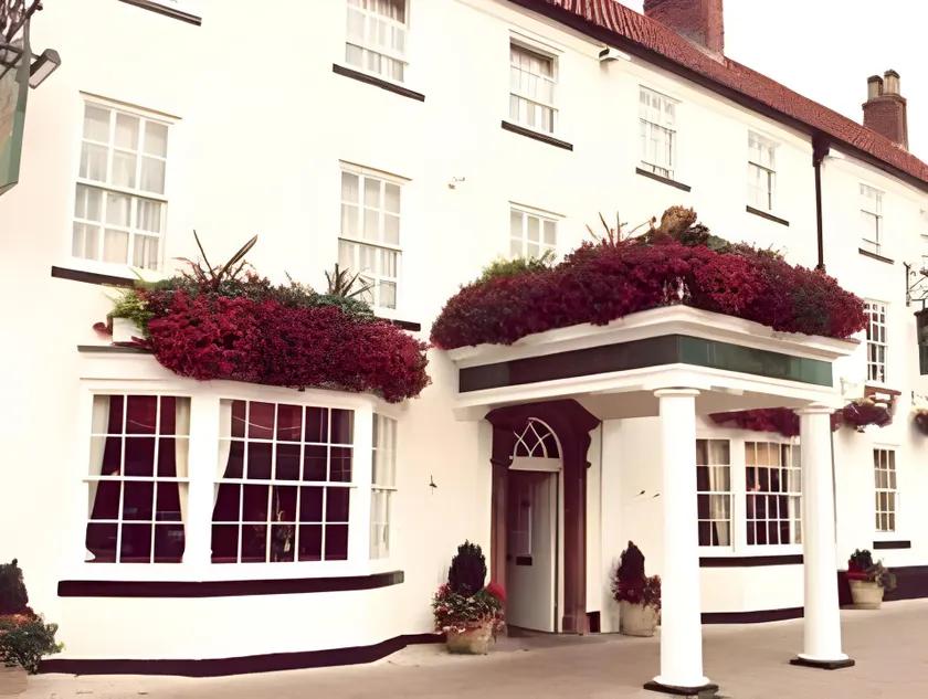 The Golden Lion Hotel - Image 1