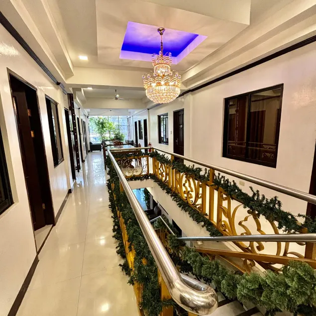 Fatchoi Hotel - Image 1