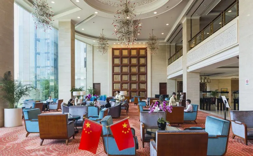 Jinling Liyang Hotel - Image 1