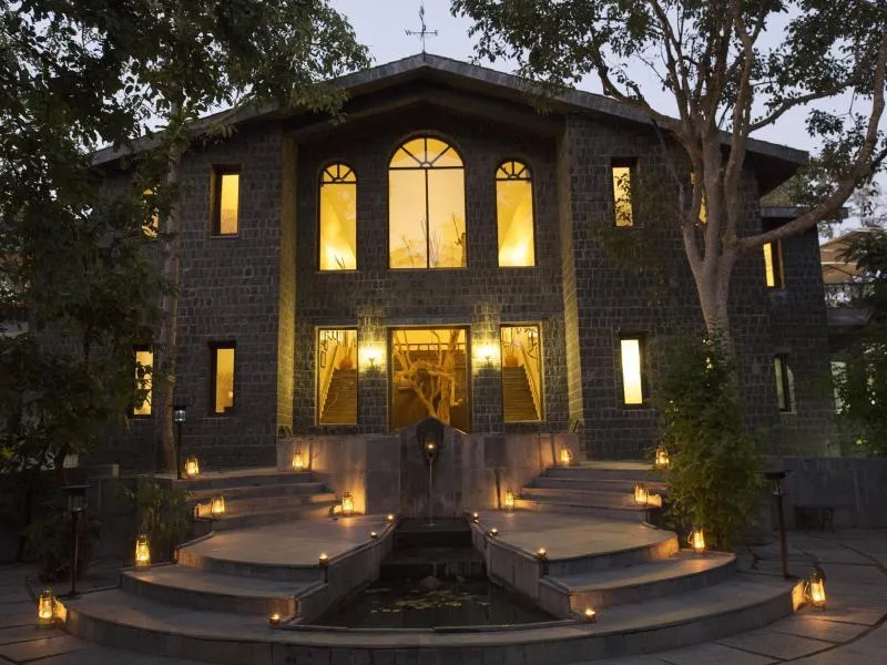 Singinawa Jungle Lodge Kanha - Image 1