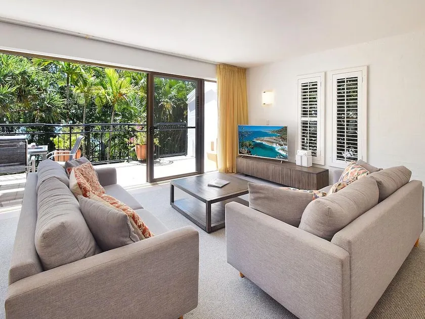 Bayona Apartments - Image 1