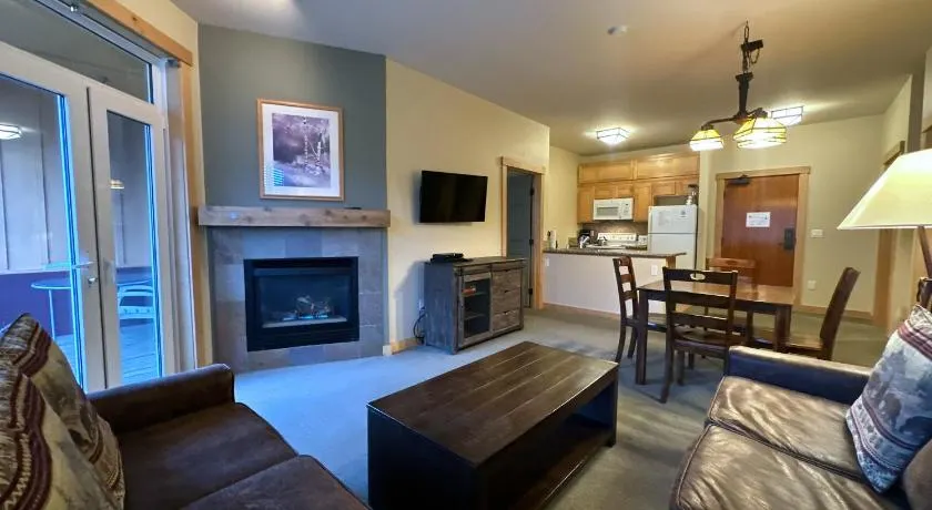 Ski-in/Ski-out with views at Sunstone - Image 1