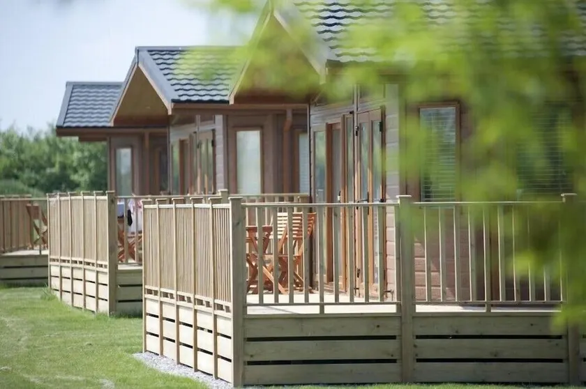 Sandy Meadows Lodge Park - Image 1
