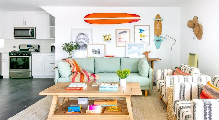 O'neill I by Avantstay Coastal Paradise Steps From Beach Modern Decor - Image 1