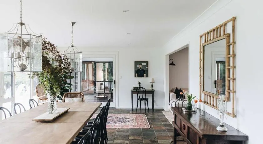 Coromandel Lodge, Berrima - Image 1