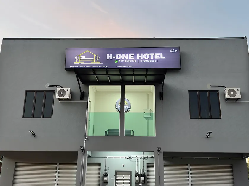 H-One Hotel - Image 1