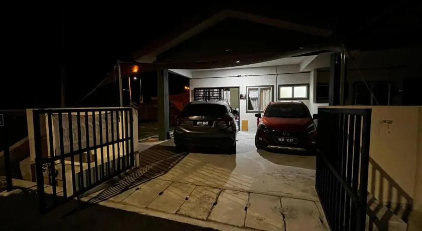 Homestay Aishah - Image 1