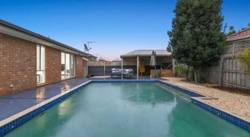 Seffa Dom property Melbourne - Image 1