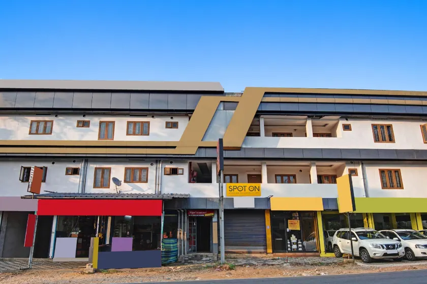 SPOT ON Royal Heights - Image 1
