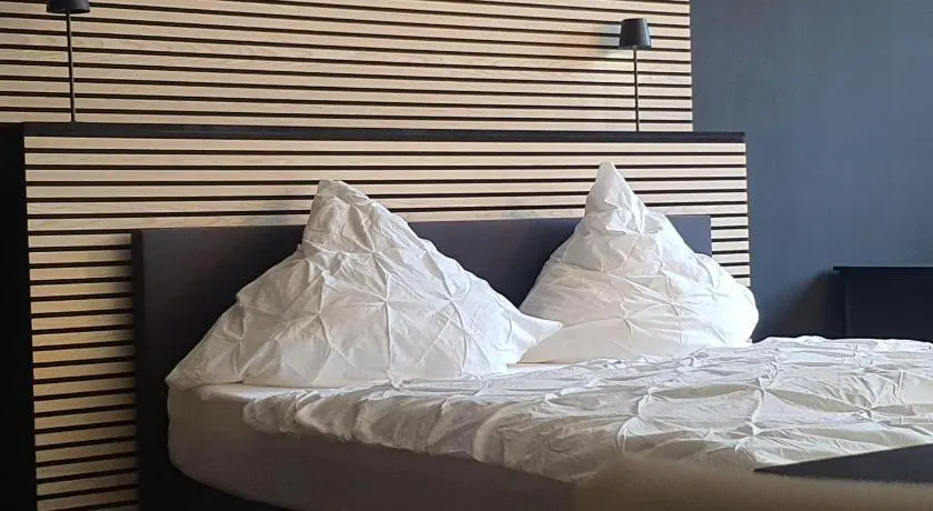 SAM - your cozy stay near Hamburg-Airport - Image 1