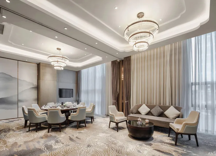 Datong Xinyu Crown Hotel - Image 1