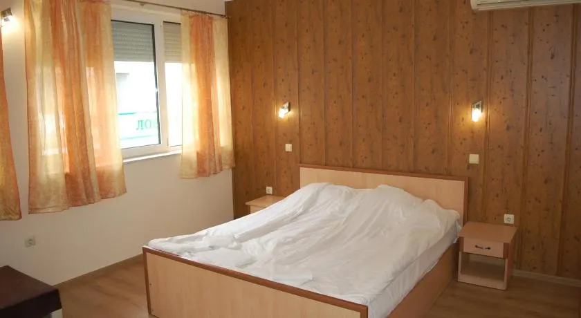 Hotel Vitosha - Image 1