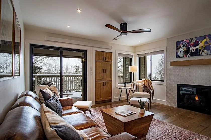 Classy, contemporary, cozy, Sun Valley con with Community & Resort Amenities - Image 1