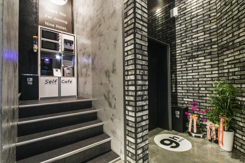 Nine Hotel Busan - Image 1
