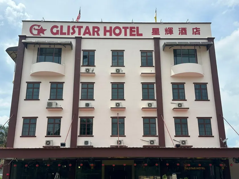 Glistar Hotel - Image 1
