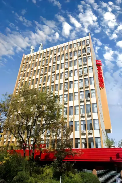 ibis Kunming Beijing Rd - Image 1