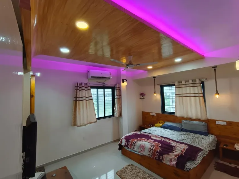 Pandavleni Service Apartment - Image 1