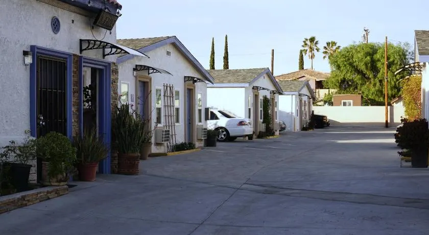 Route 66 Motel - Rialto - Image 1