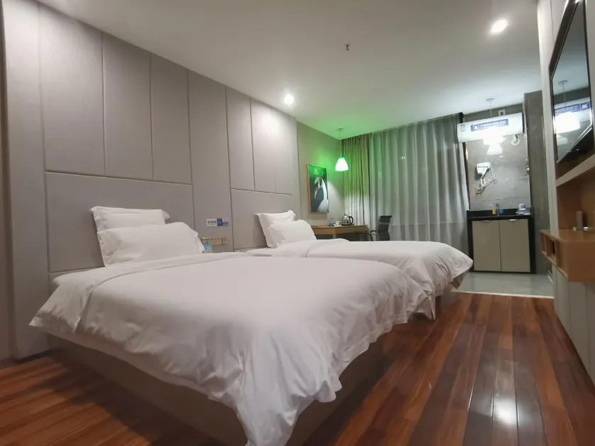 Unitour Hotel (Tianyang High-speed Railway Station Branch) - Image 1