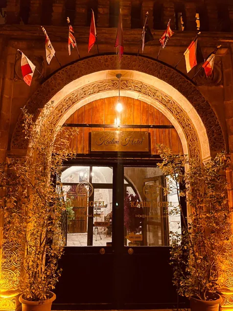 Kadim Hotel - Image 1