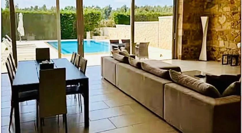 Kalypso Retreat Villa with private swimming pool - Image 1