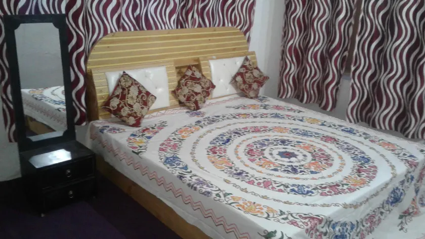 Alamdar guest house - Image 1