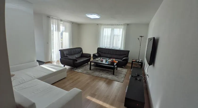 Ika LuX apartmani 4* - Image 1