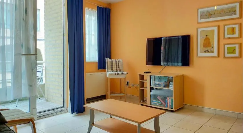 Beautiful Apartment In Oostende - Image 1