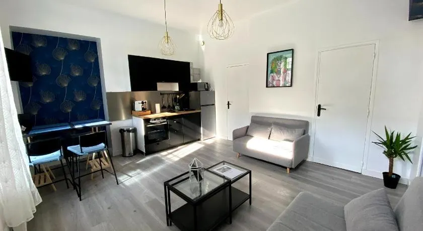 Appartement Centre ville Louviers - Image 1