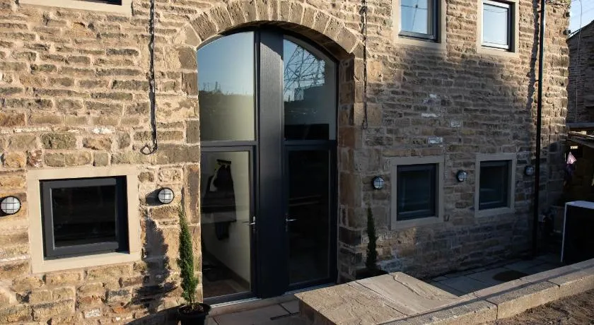Unique Barn conversion in Saddleworth - Image 1