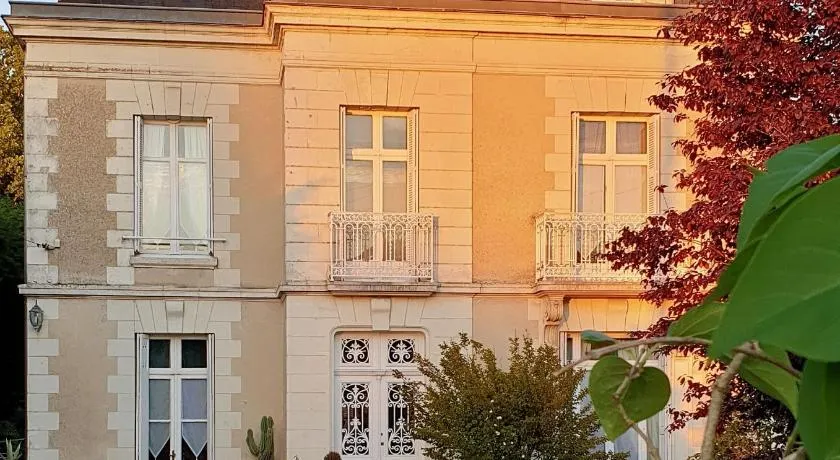 LA MAISON LEONARD - Image 1