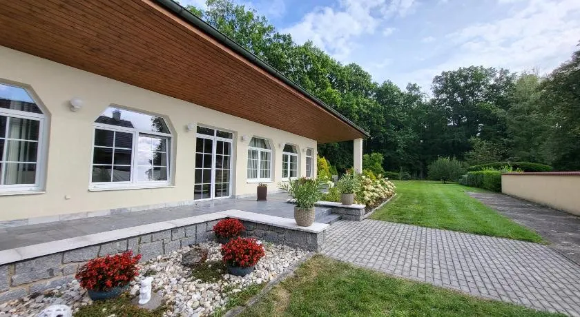 Apartmány a penzion Hacienda - Image 1