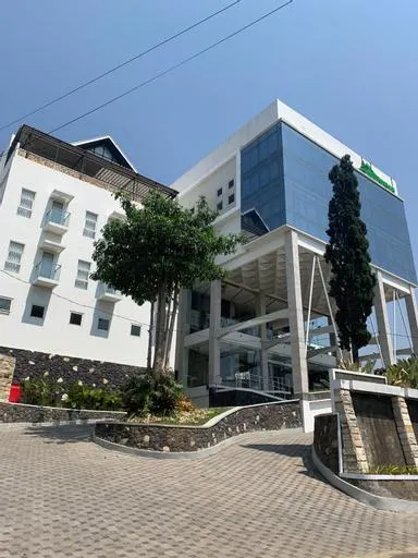 Sinergi Hotel & Villa - Image 1