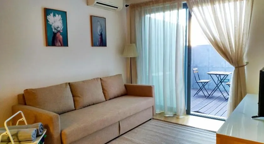 Nice duplex apartment with free pool and garage - Image 1